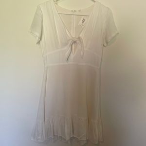 White short sleeve dress